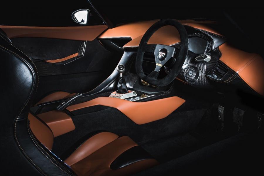 Интерьер TVR Speed 12 Turbo by Helical Engineering 2019 года  (фото 4 из 6)